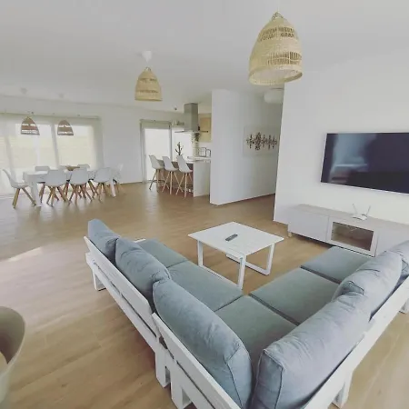 Vista Volcan With Heated Pool Lajares